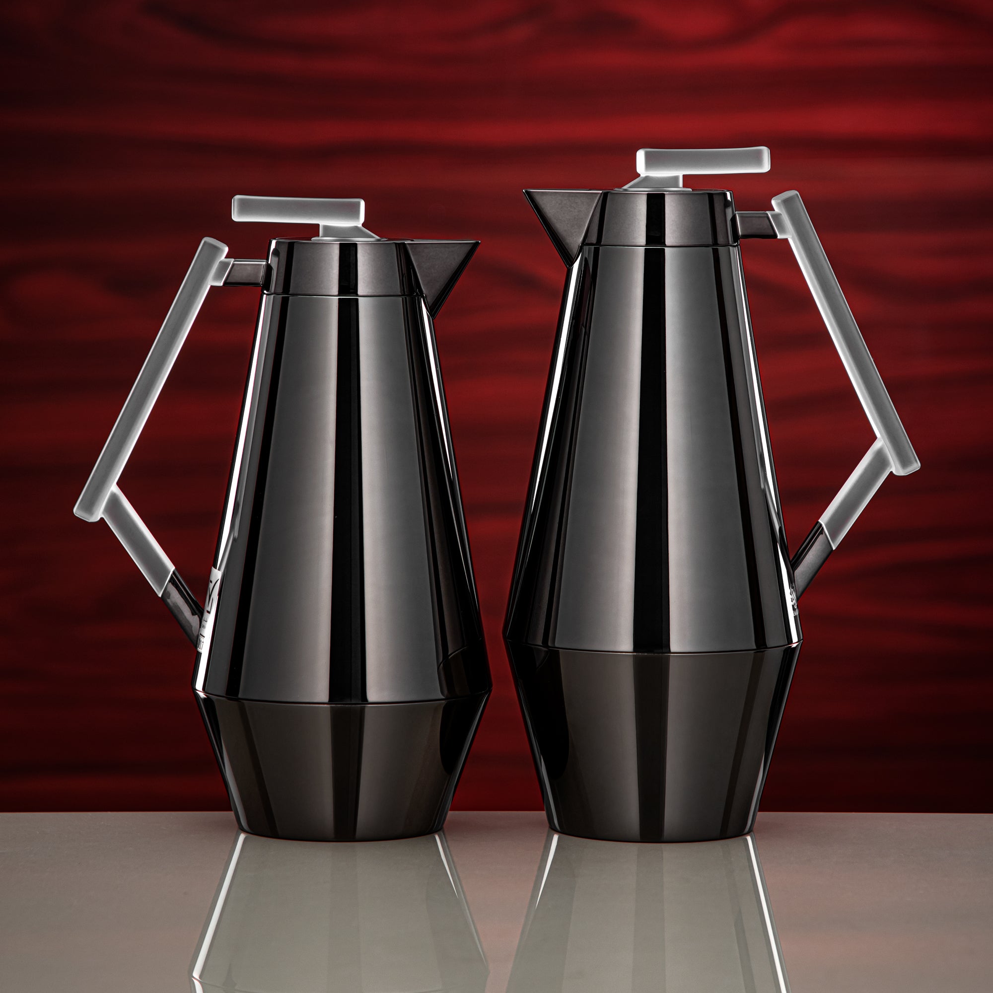 المرجان طقم ترامس 0.7L و1L لون أسود معدني وثلجي