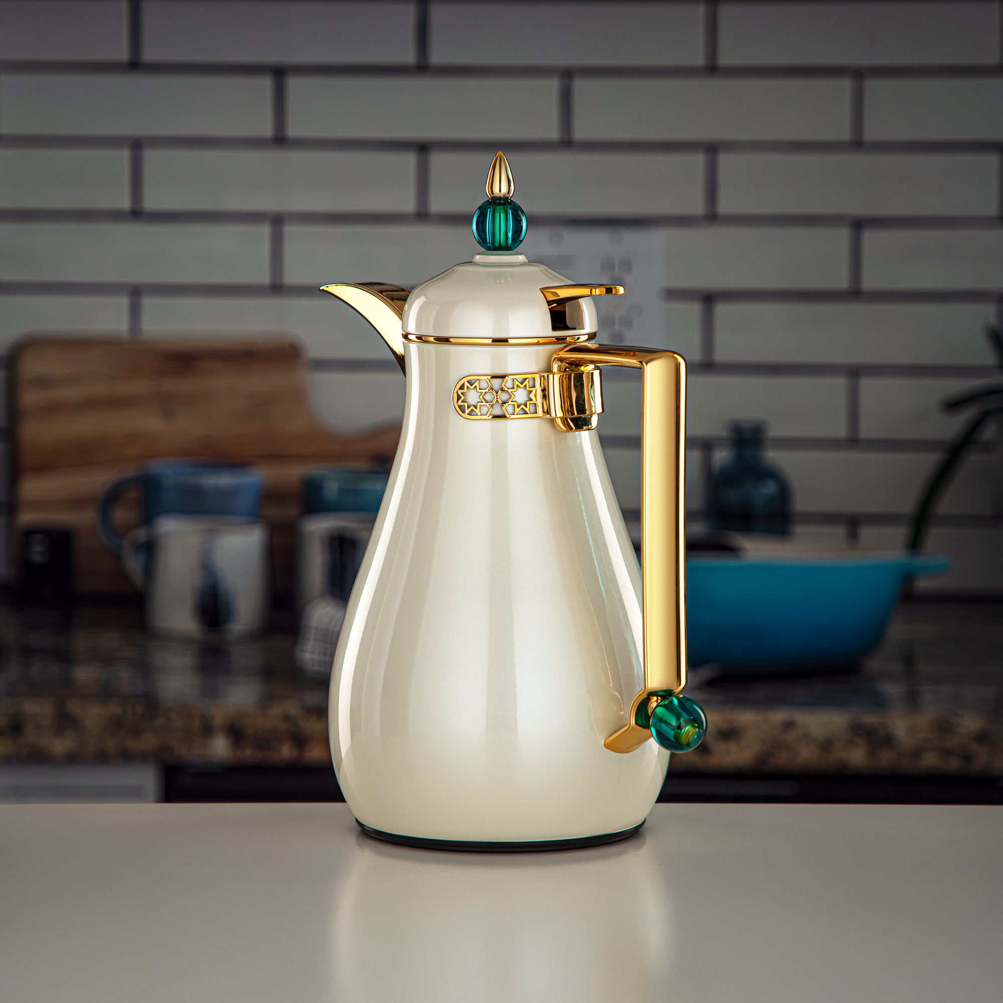 Almarjan 2 Pieces Vacuum Flask Set Pearl White & Gold - FG803-070/100 DG/PW