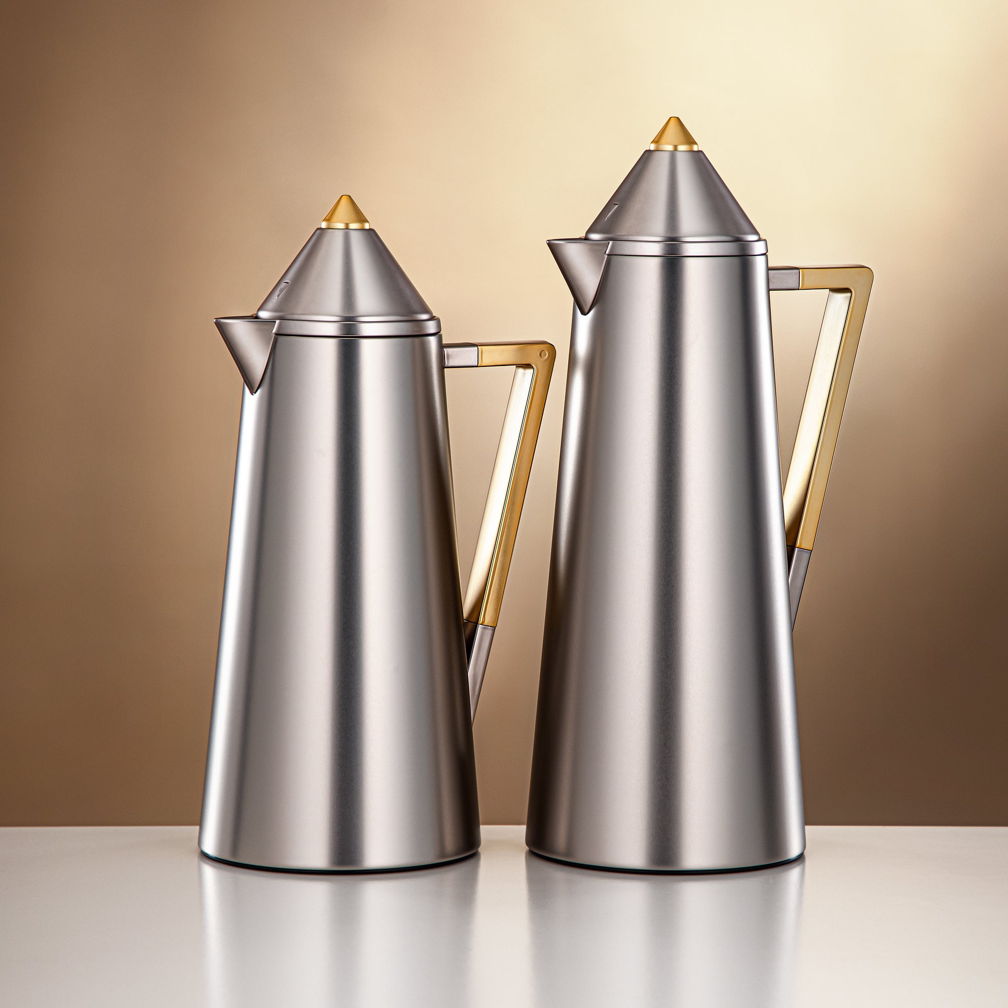 Almarjan Vacuum flask 0.7L + 1.0L Matt nickle & matt gold (FG818-070/100 MNI/MG)