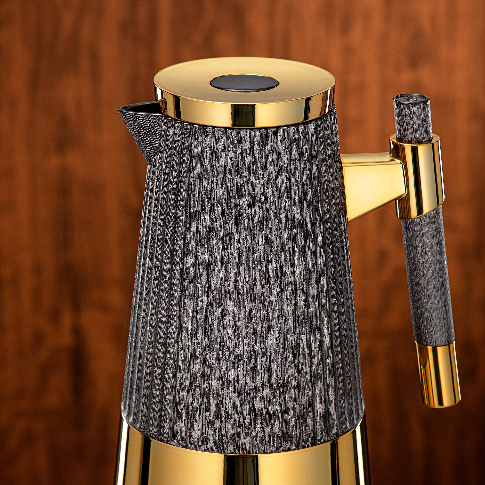 Almarjan Vacuum Flask Set 1L + 1L Gun Black & Gold