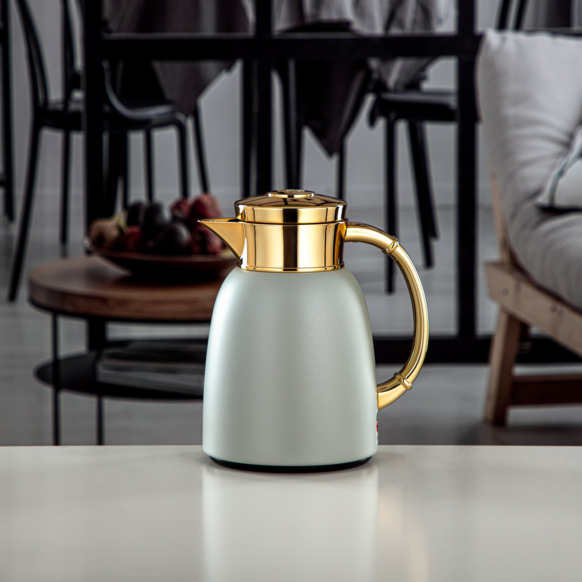 طقم ترامس المرجان Metal Matt Stone Grey & Gold 0.65L + 1L (QVC-0650Q265YZC95+1000Q265YZC95) – تقديم أنيق | رمضان و التجمعات