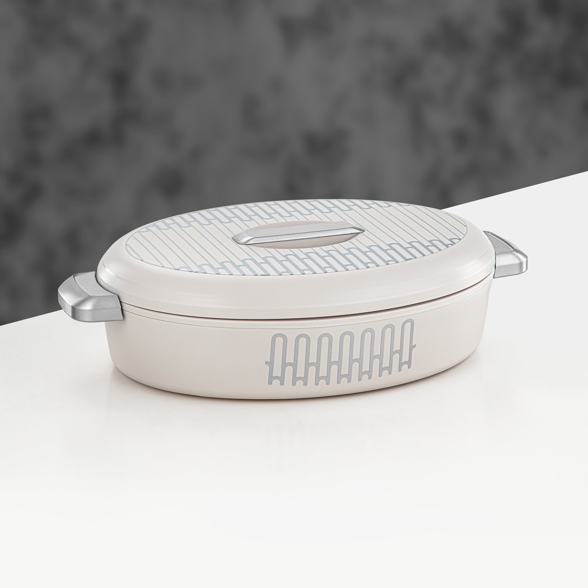 حرارات المرجان البيضاوية 2.8 لتر أبيض وفضي