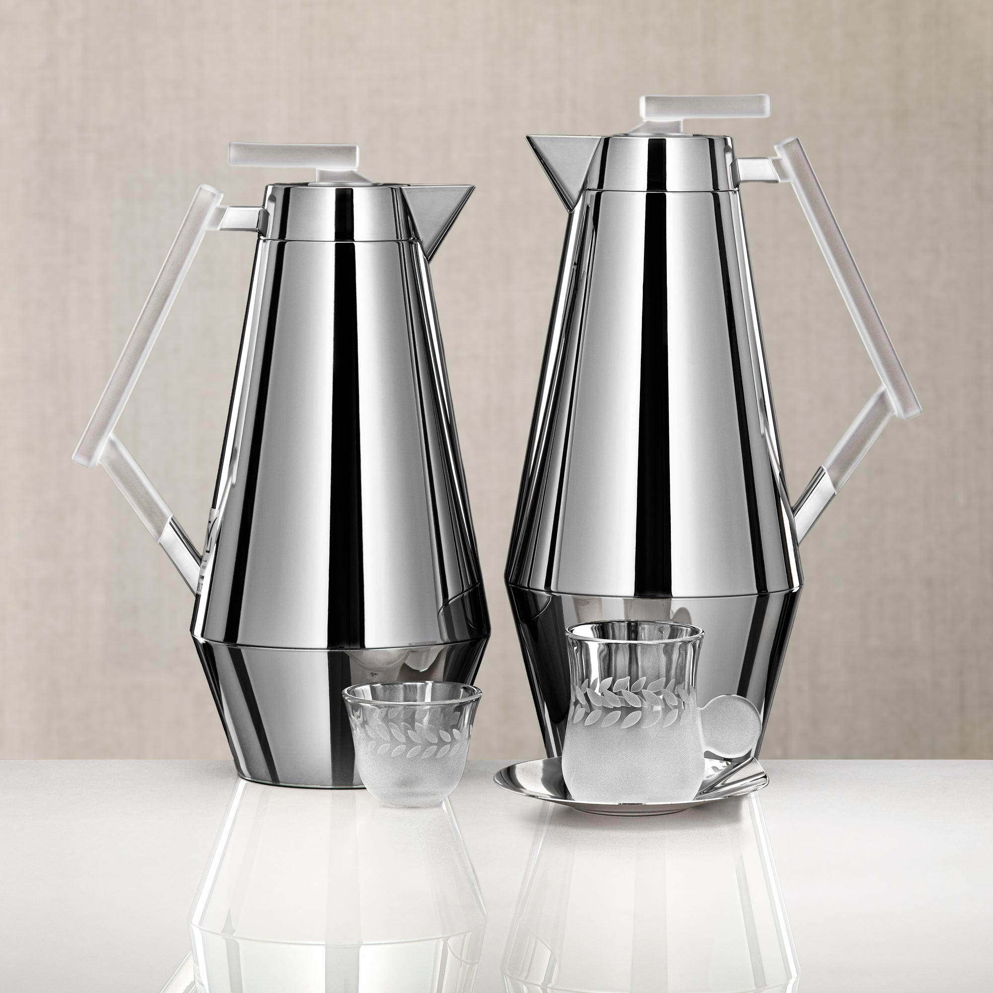 طقم تيرموس المرجان للشاي مع إبريقين سعة 0.7 لتر و1 لتر – فضي