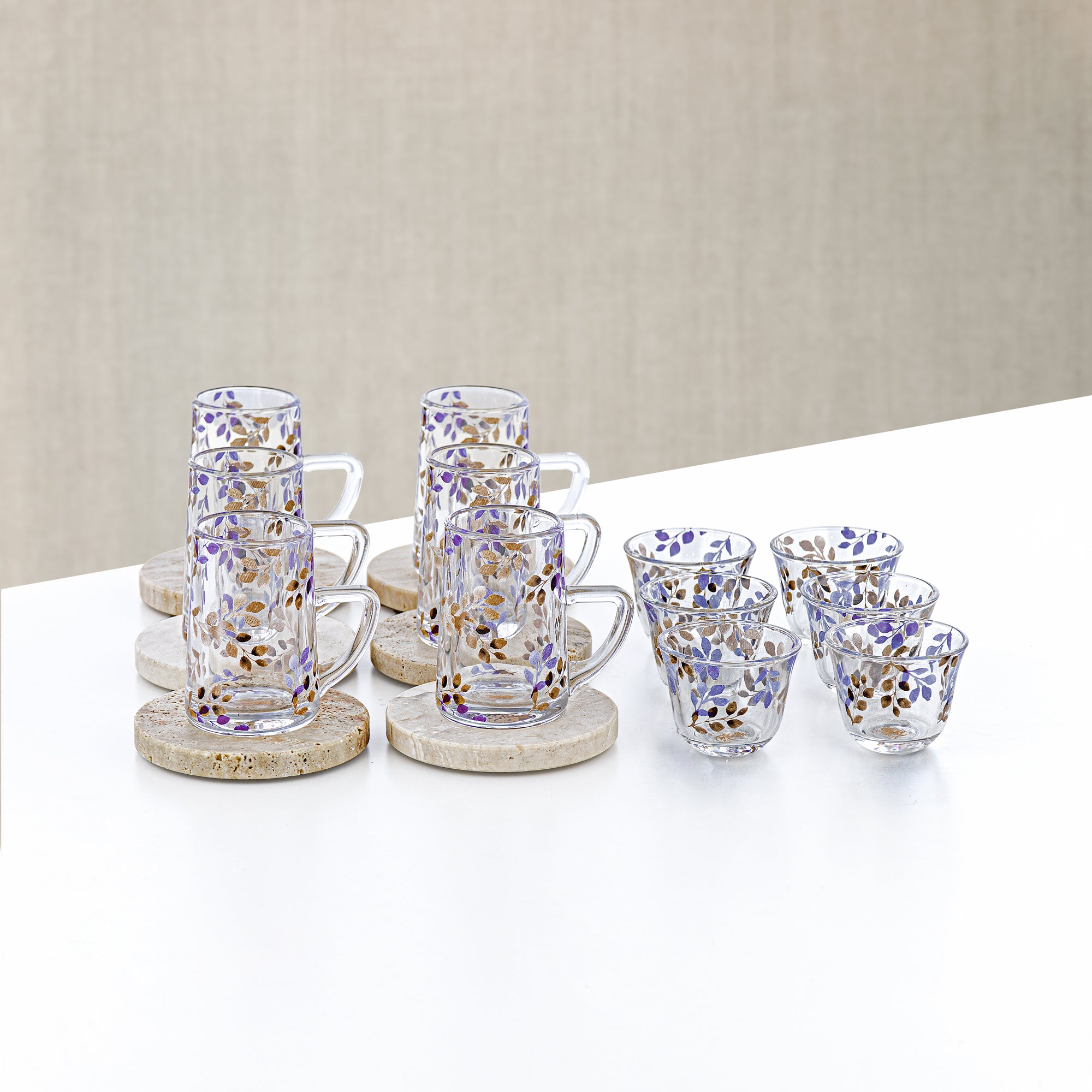 طقم شاي المرجان والقهوة العربية، ١٨ قطعة من الزجاج والترافرتين