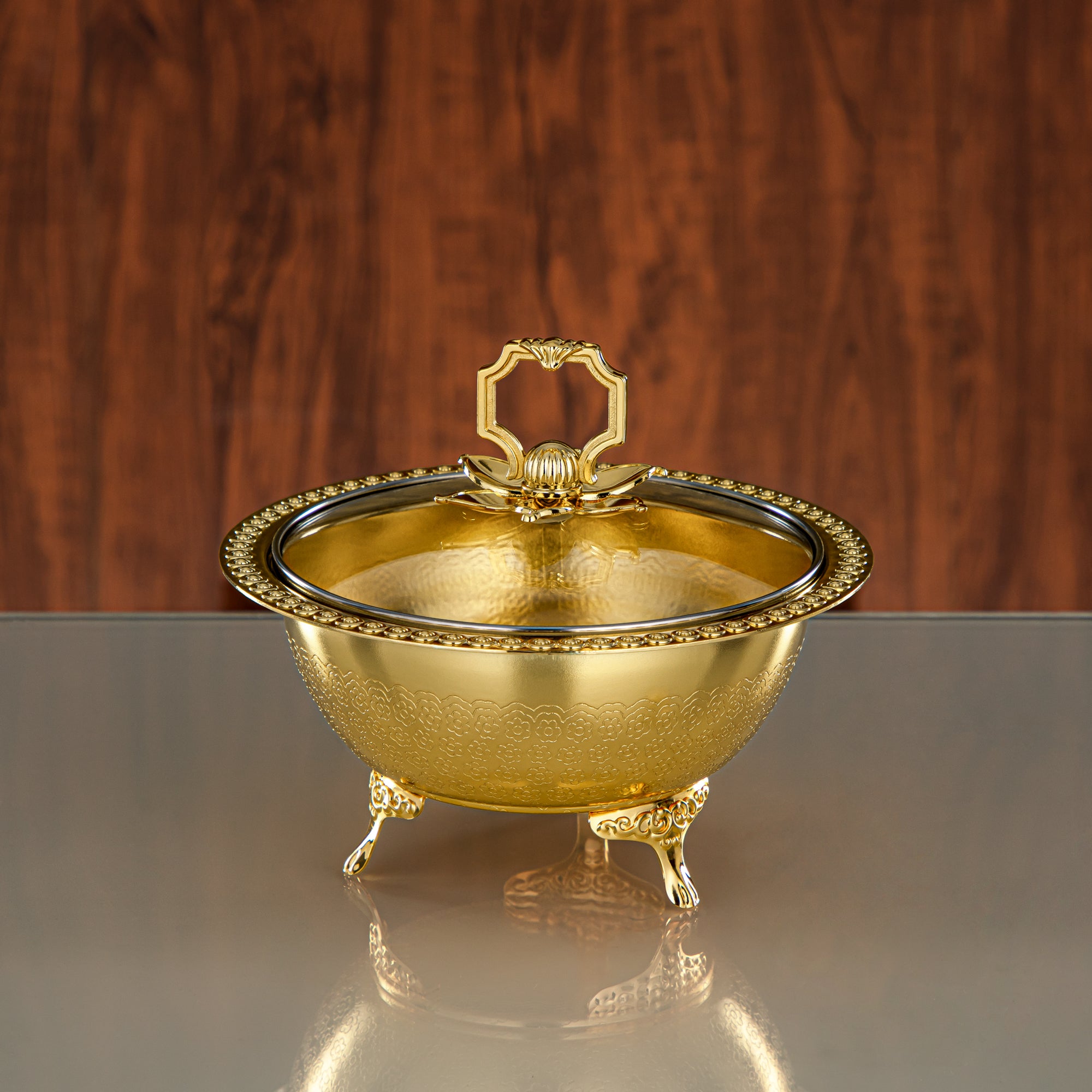 وعاء تمر المرجان باللون الذهبي المطفي مع غطاء زجاجي – 18 سم